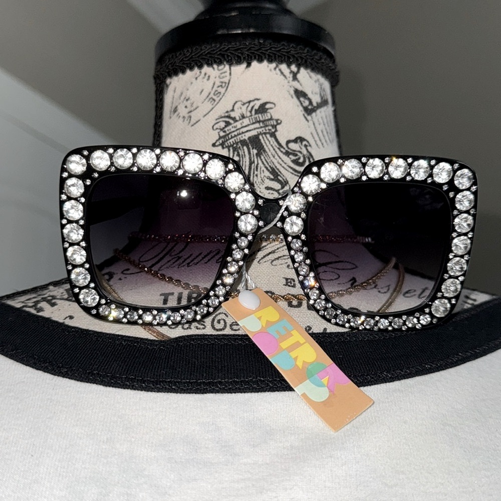 Fashion Bedazzled Sunglasses